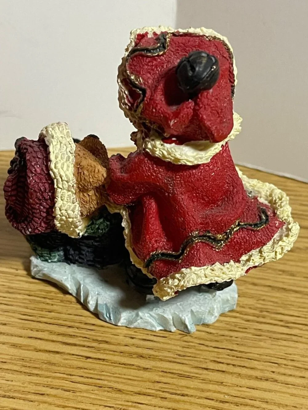 Christmas Bear Skaters Figurine Winter Scene Handpainted Resin Decor Festive
